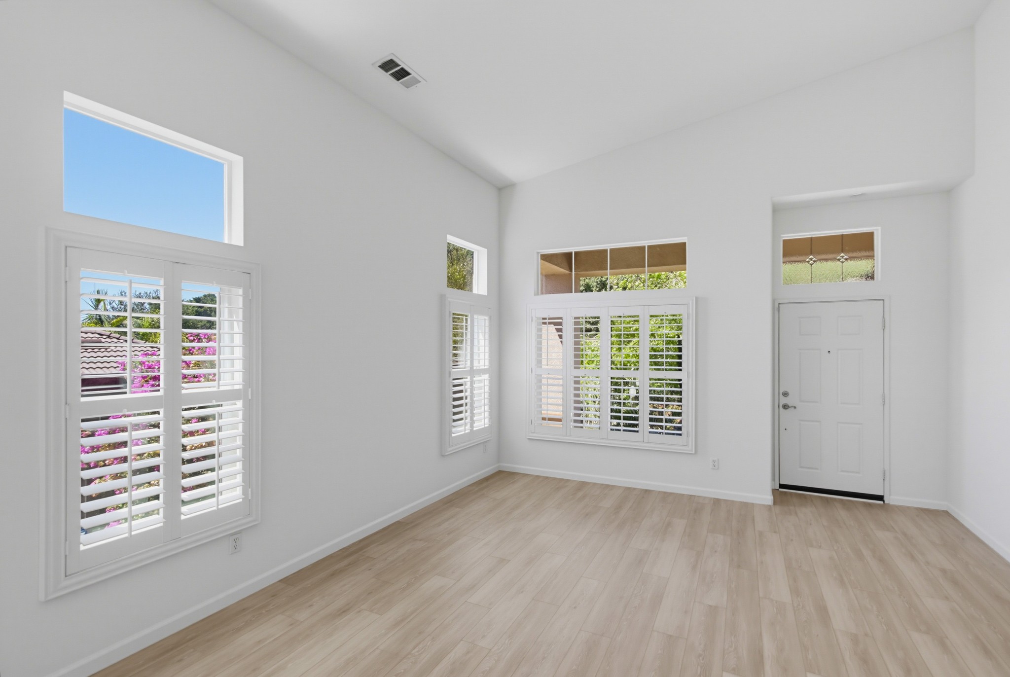 Virtual tour photo 9 of 106 for 3173 Willow Tree Ln
