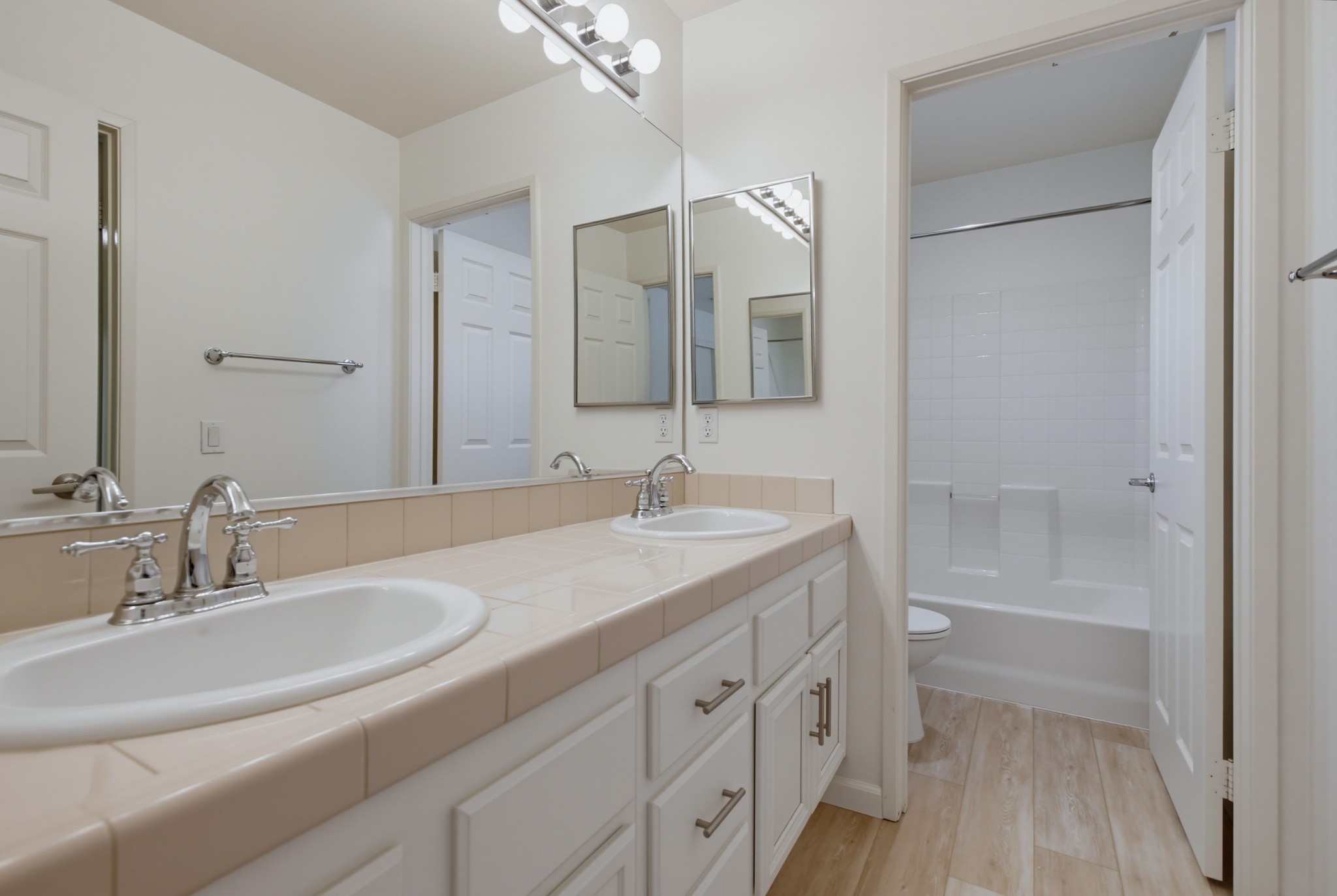 Virtual tour photo 51 of 106 for 3173 Willow Tree Ln