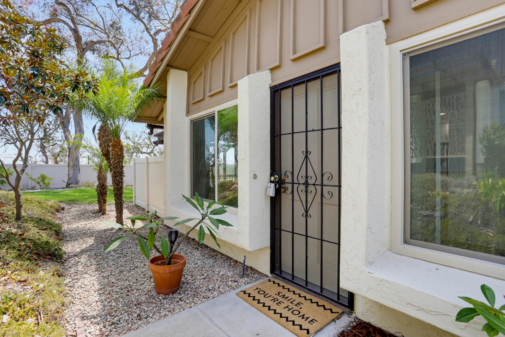 Virtual tour photo 4 of 43 for 319 Volney Ln
