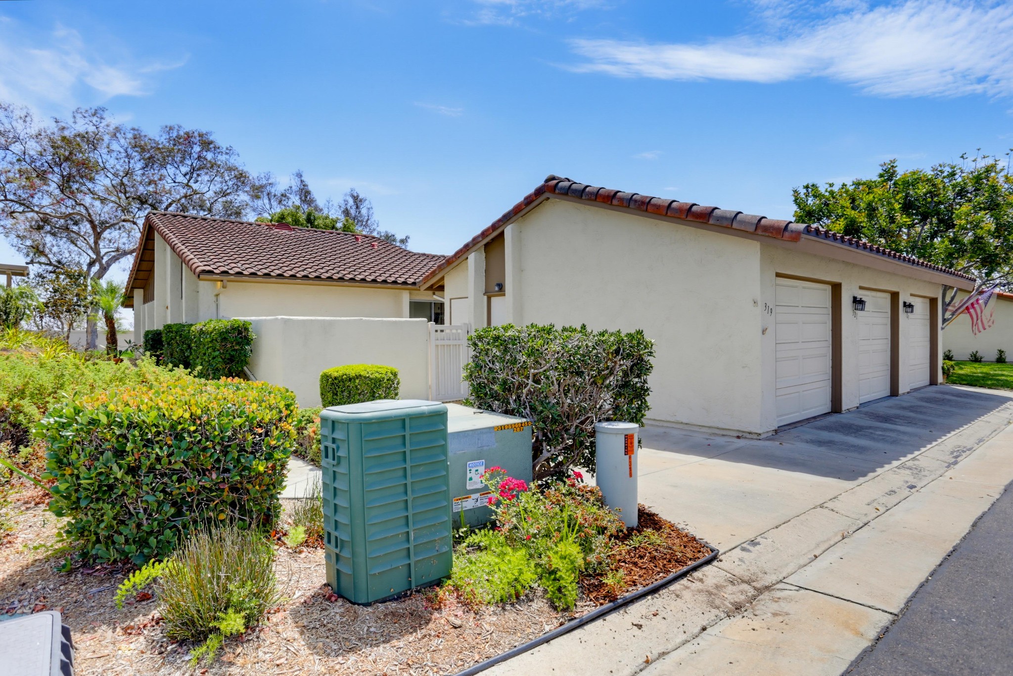 Virtual tour photo 38 of 43 for 319 Volney Ln