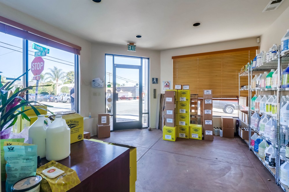 Virtual tour photo 7 of 48 for 3191 Thorn St