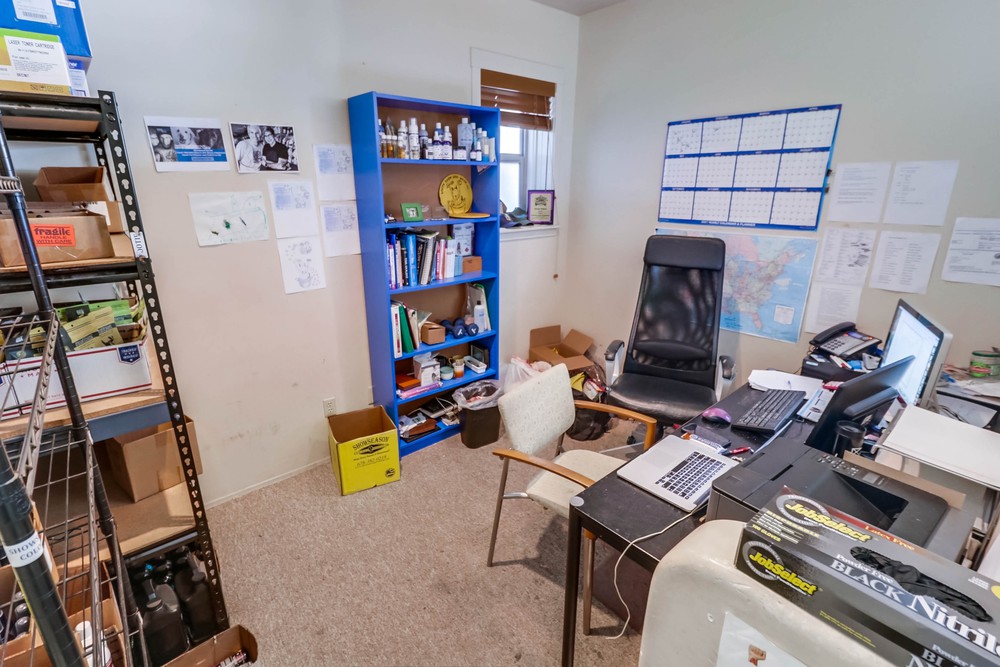 Virtual tour photo 17 of 48 for 3191 Thorn St