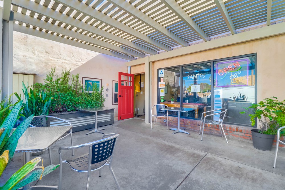 Virtual tour photo 23 of 48 for 3191 Thorn St