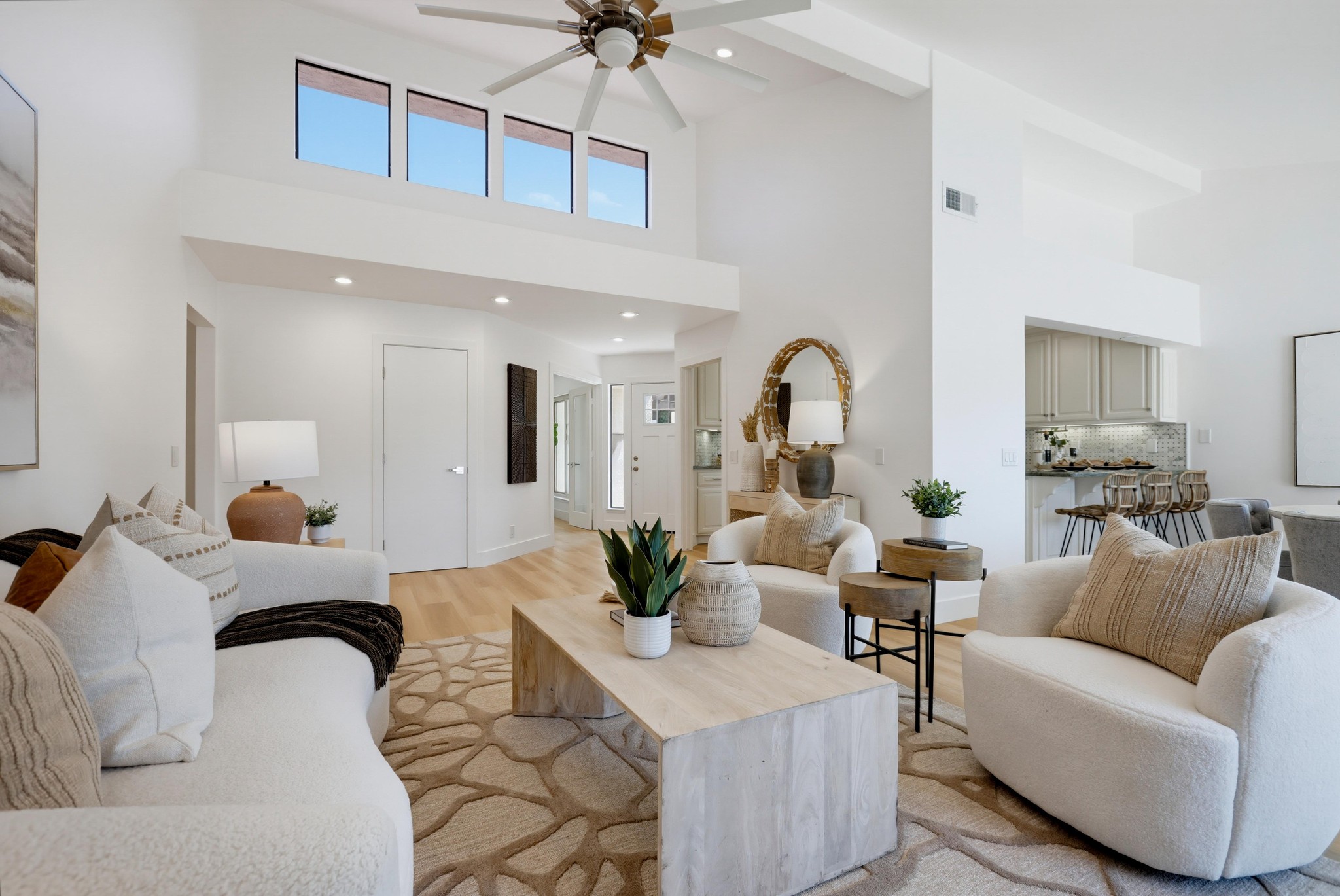 Virtual tour photo 15 of 92 for 31911 Via Flores #27