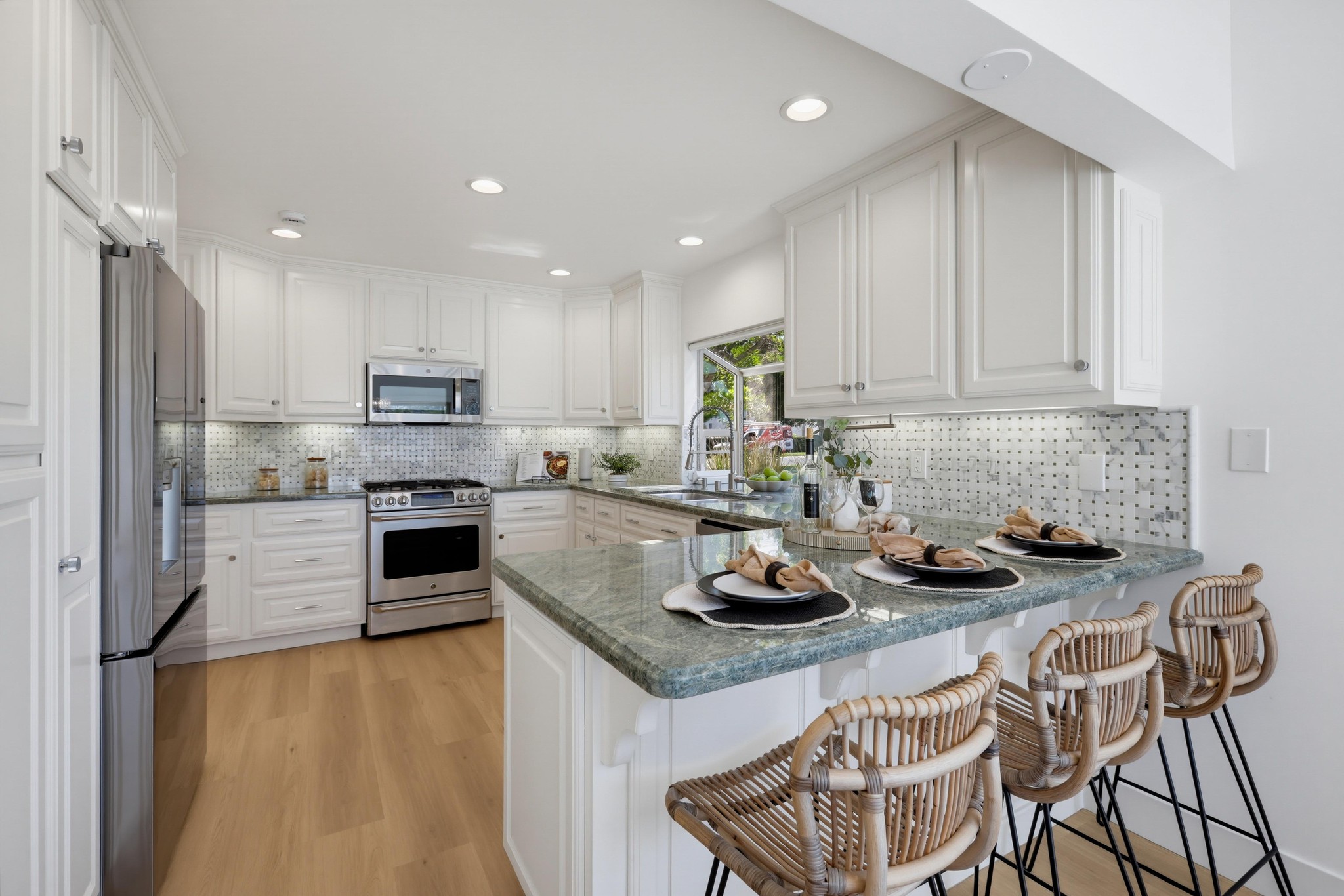 Virtual tour photo 23 of 92 for 31911 Via Flores #27