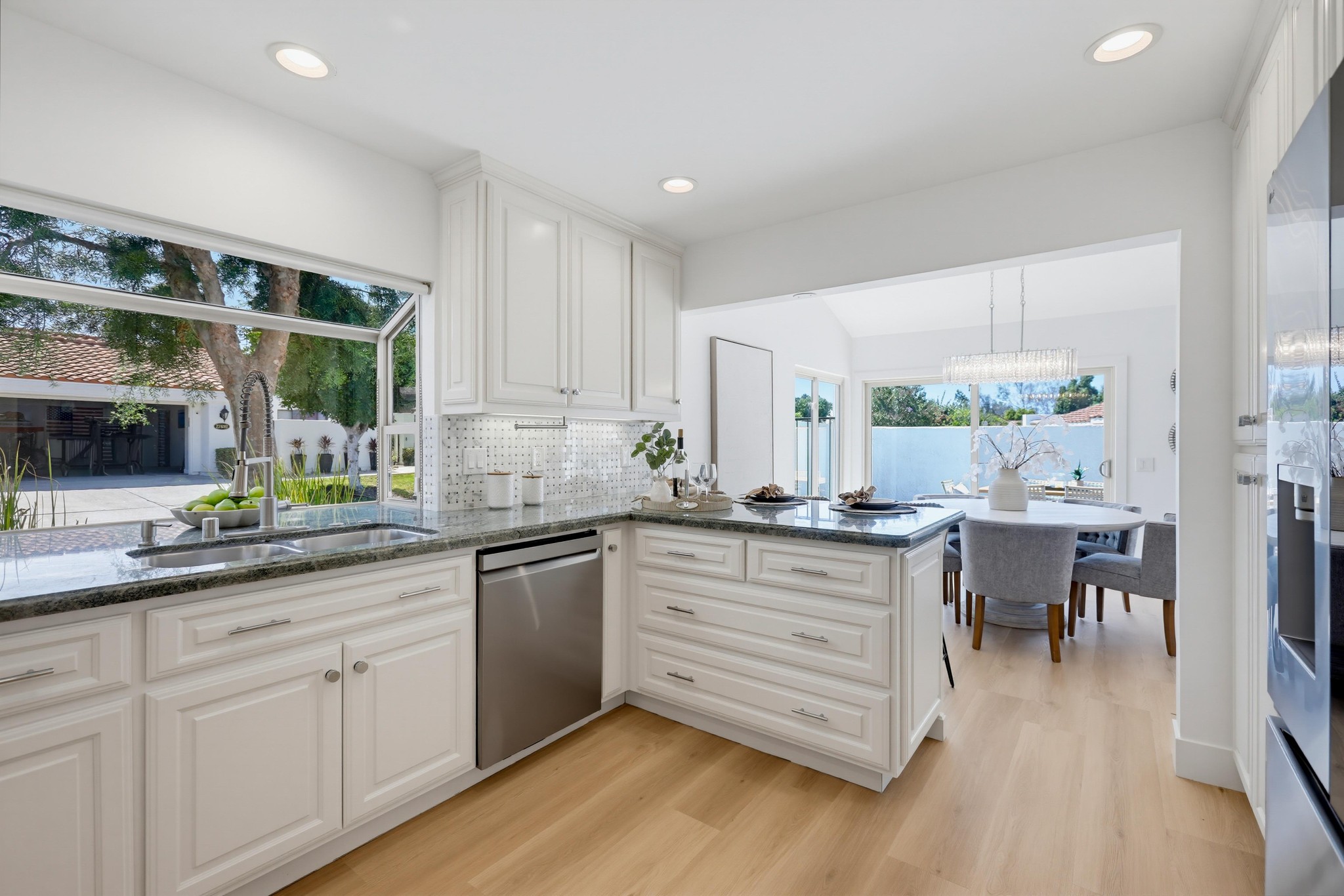 Virtual tour photo 30 of 92 for 31911 Via Flores #27