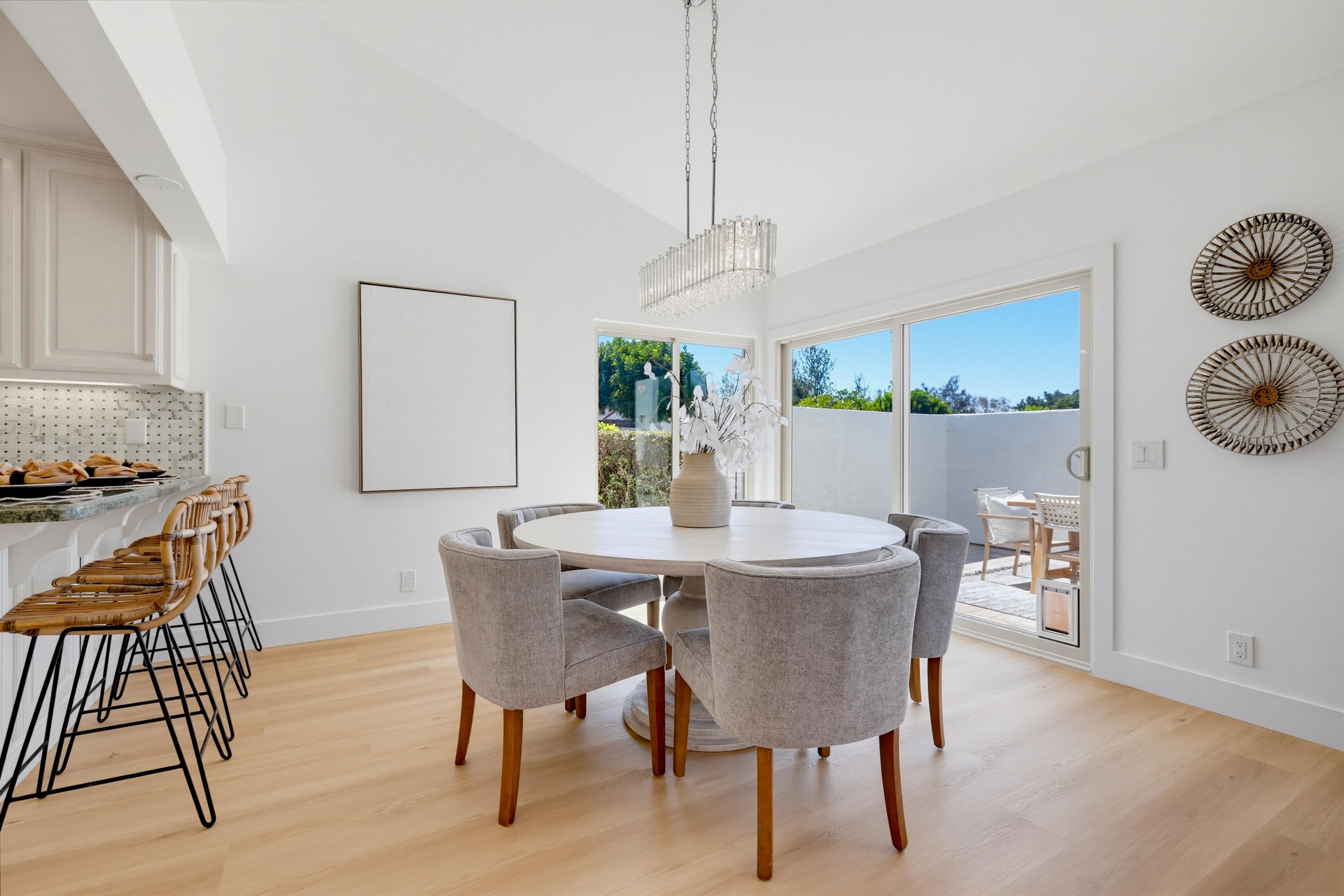 Virtual tour photo 18 of 92 for 31911 Via Flores #27