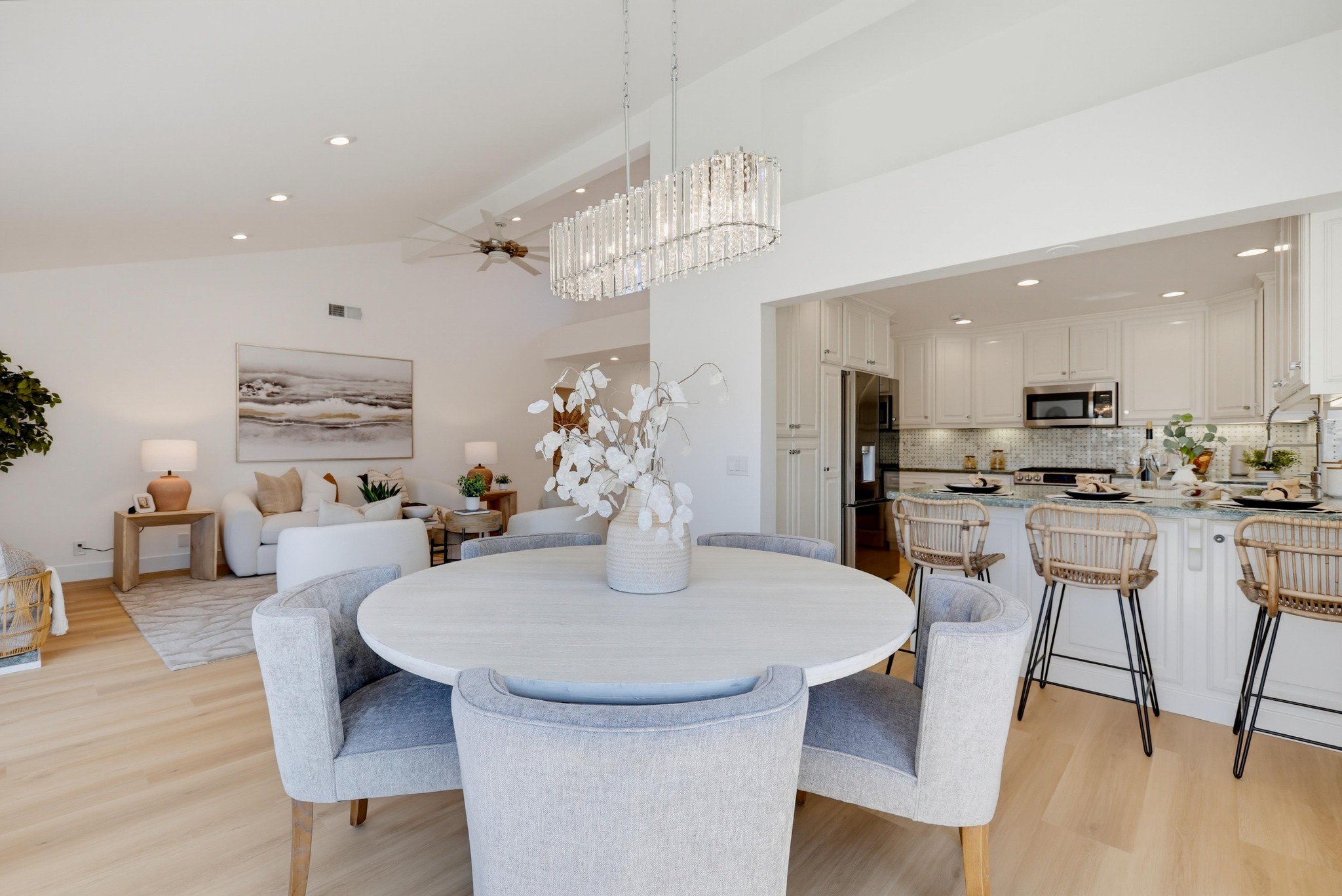 Virtual tour photo 22 of 92 for 31911 Via Flores #27