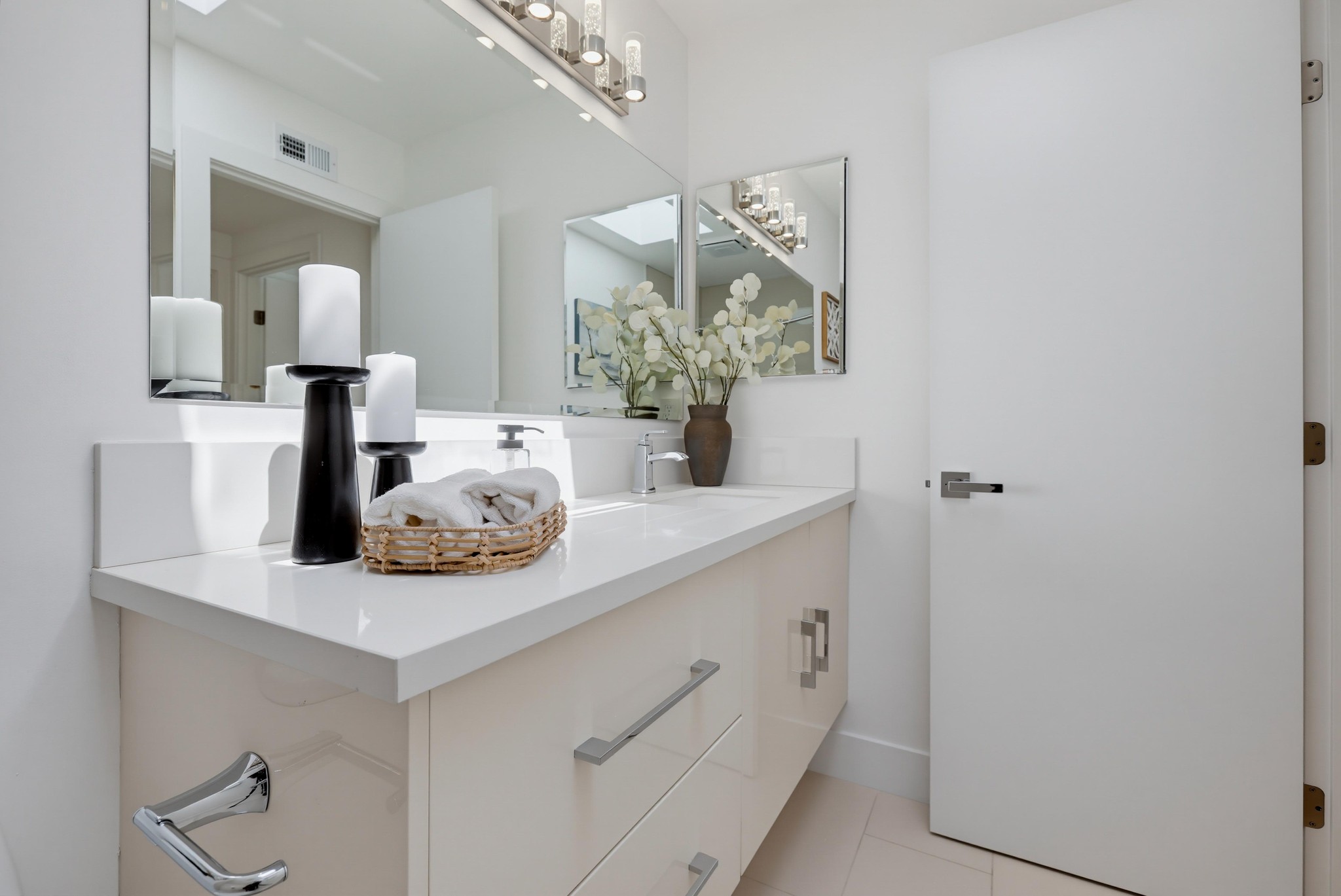 Virtual tour photo 67 of 92 for 31911 Via Flores #27