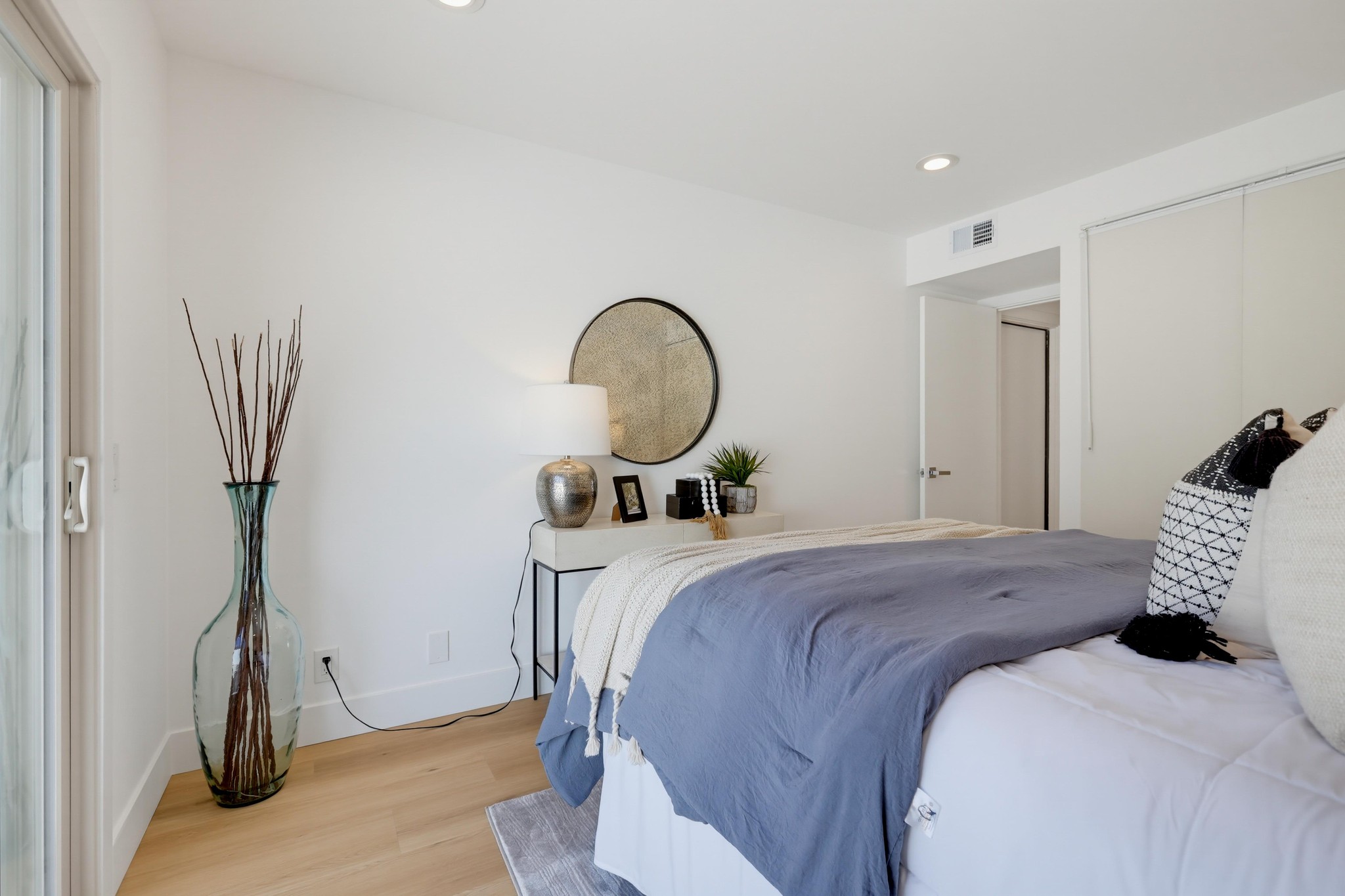 Virtual tour photo 64 of 92 for 31911 Via Flores #27