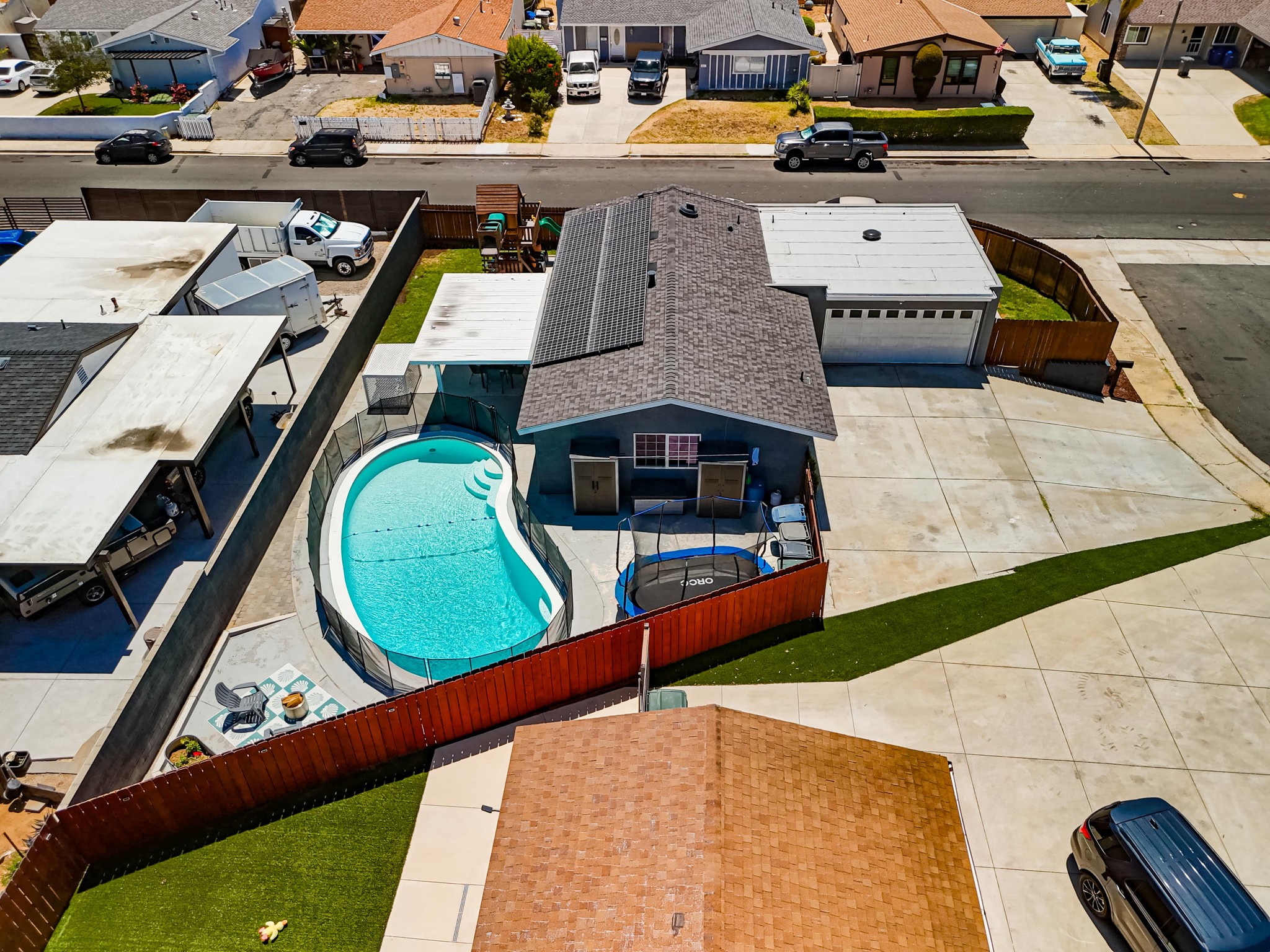 Virtual tour photo 6 of 44 for 320 James St