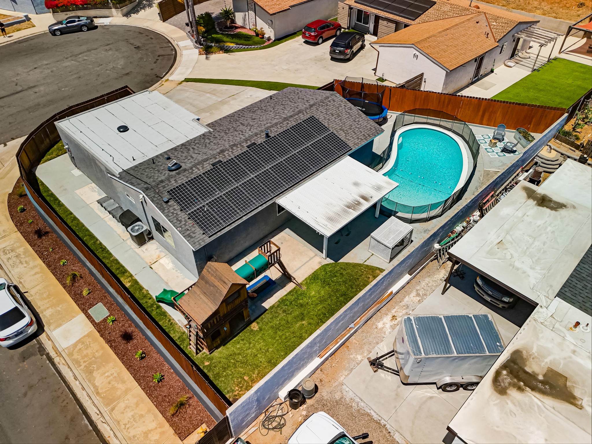 Virtual tour photo 11 of 44 for 320 James St
