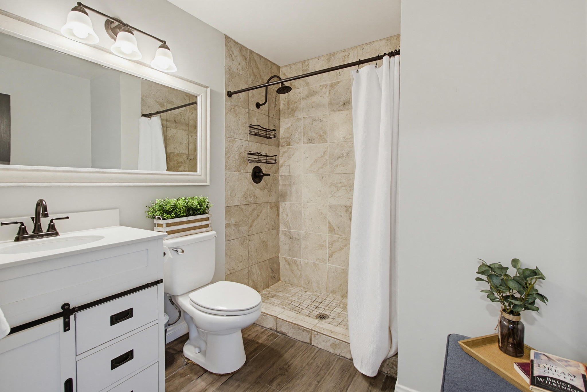 Virtual tour photo 19 of 100 for 320 James St