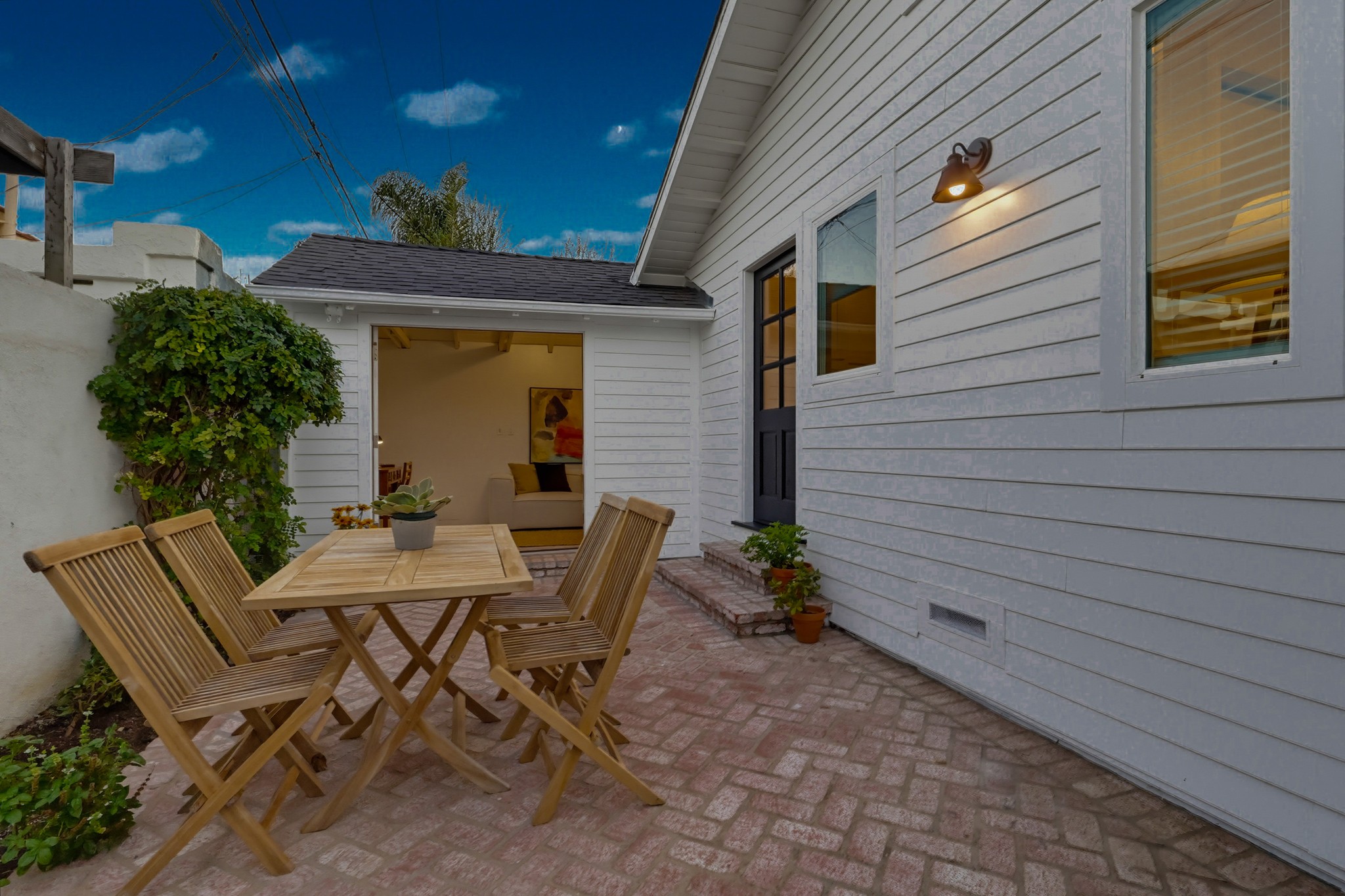 Virtual tour photo 61 of 62 for 320 St Joseph Ave