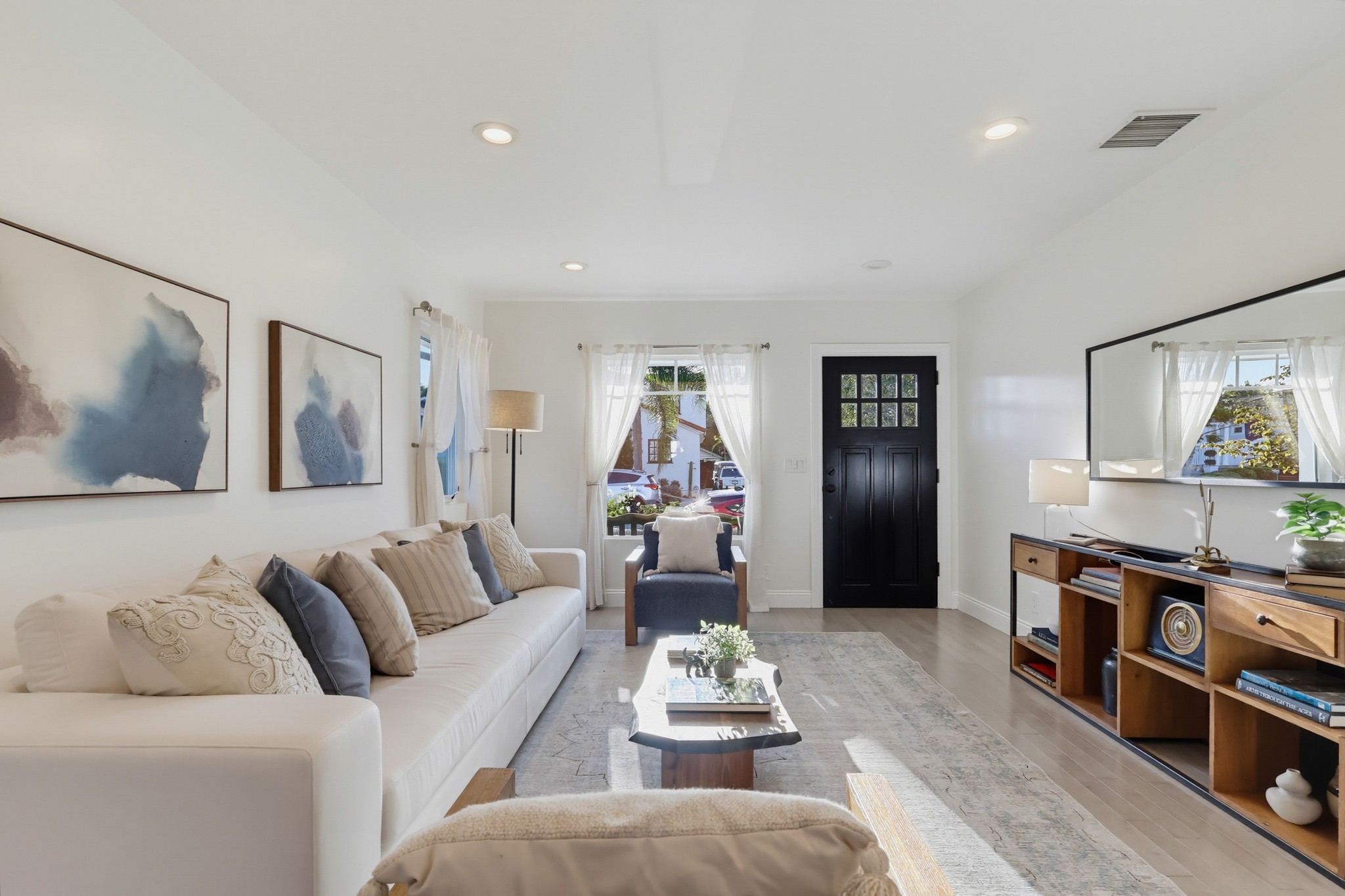 Virtual tour photo 12 of 62 for 320 St Joseph Ave