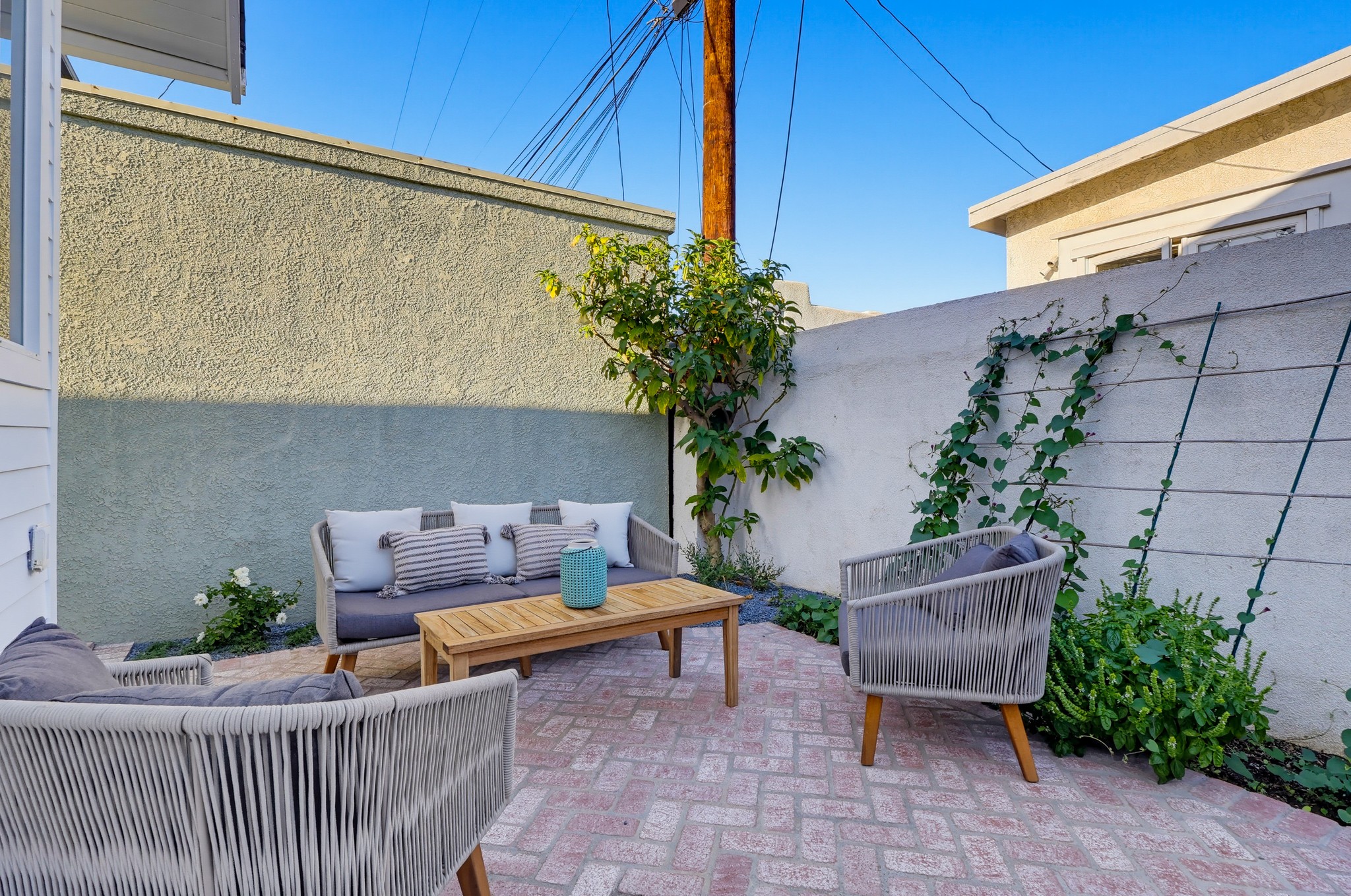 Virtual tour photo 44 of 62 for 320 St Joseph Ave