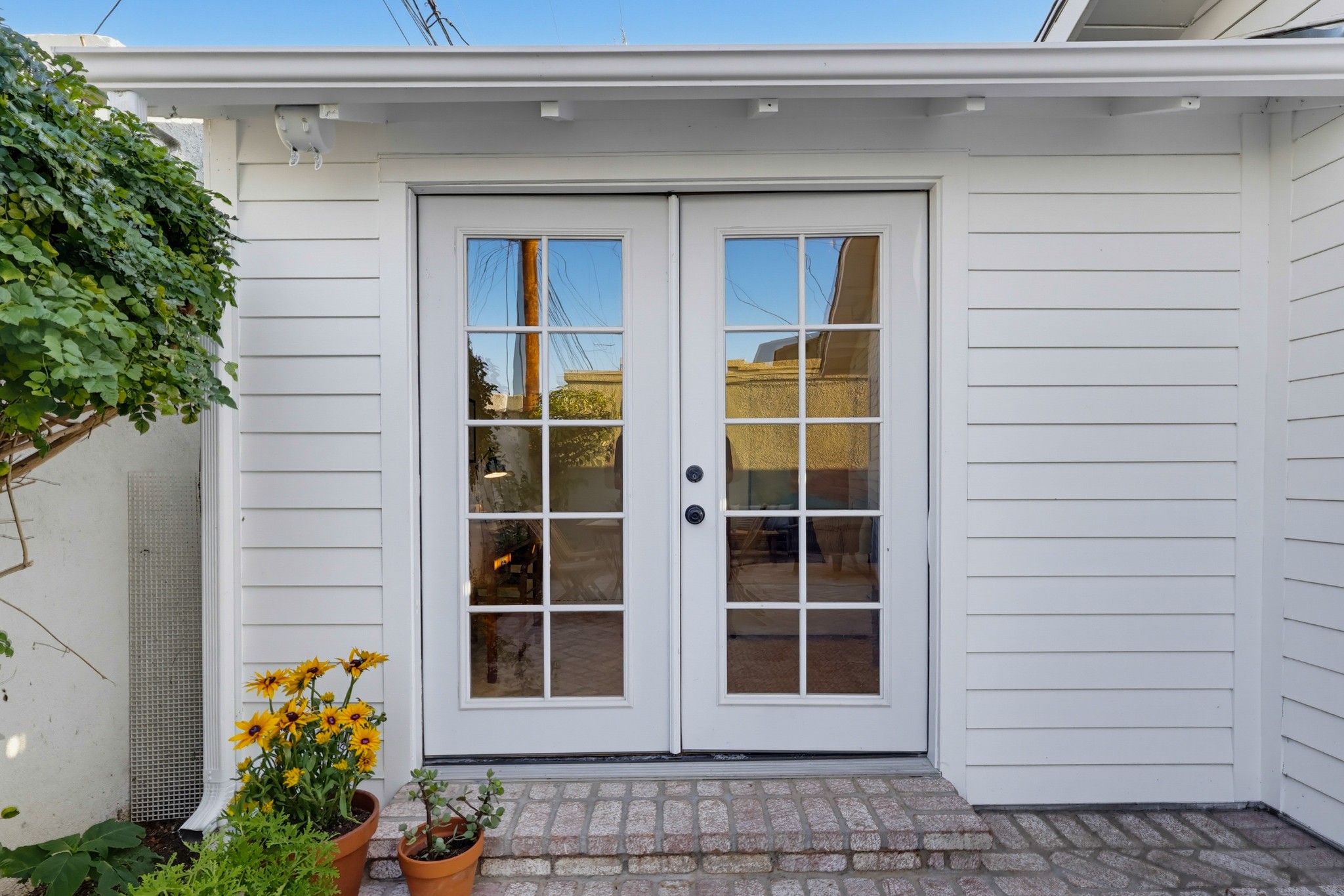 Virtual tour photo 47 of 62 for 320 St Joseph Ave