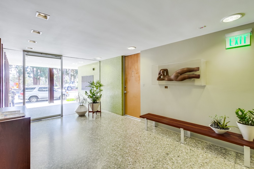 Virtual tour photo 4 of 30 for 3200 6th Avenue #107