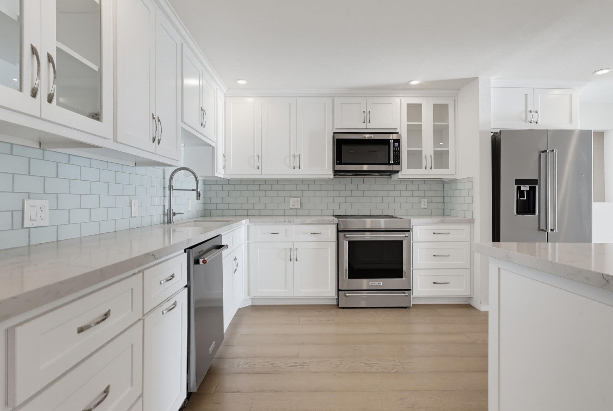 Virtual tour photo 4 of 60 for 3200 La Rotonda Dr Unit 205