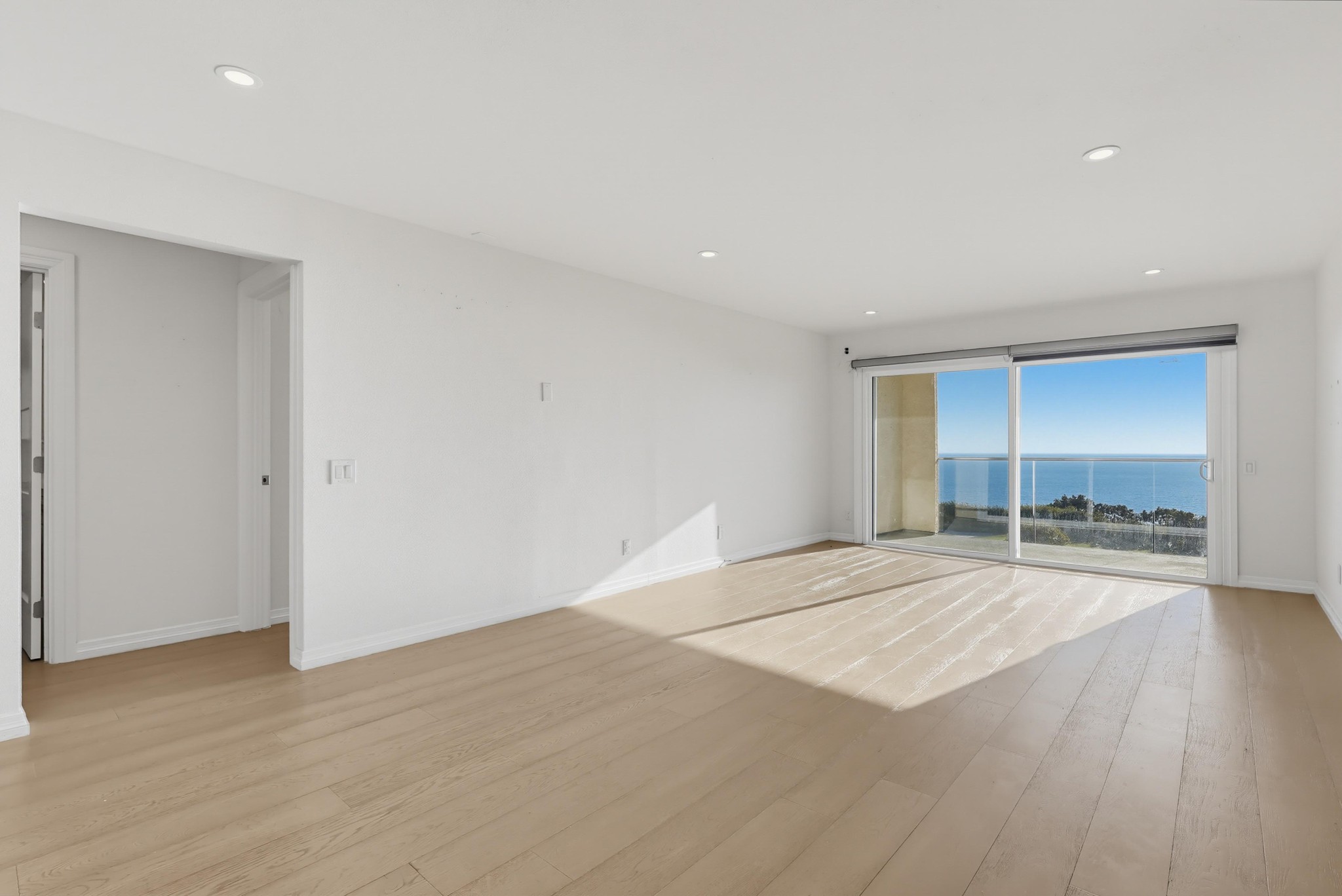 Virtual tour photo 16 of 60 for 3200 La Rotonda Dr Unit 205