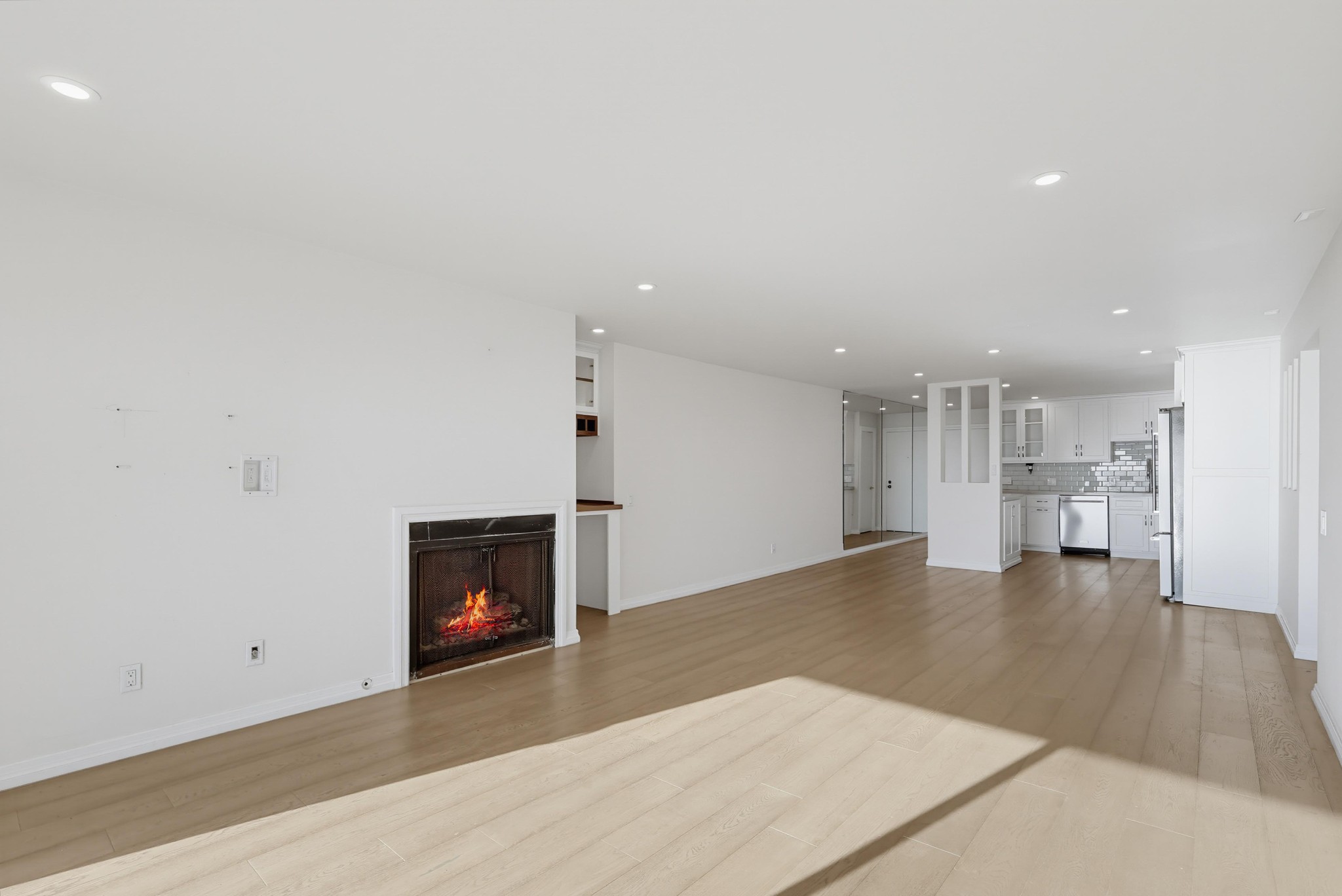 Virtual tour photo 19 of 60 for 3200 La Rotonda Dr Unit 205