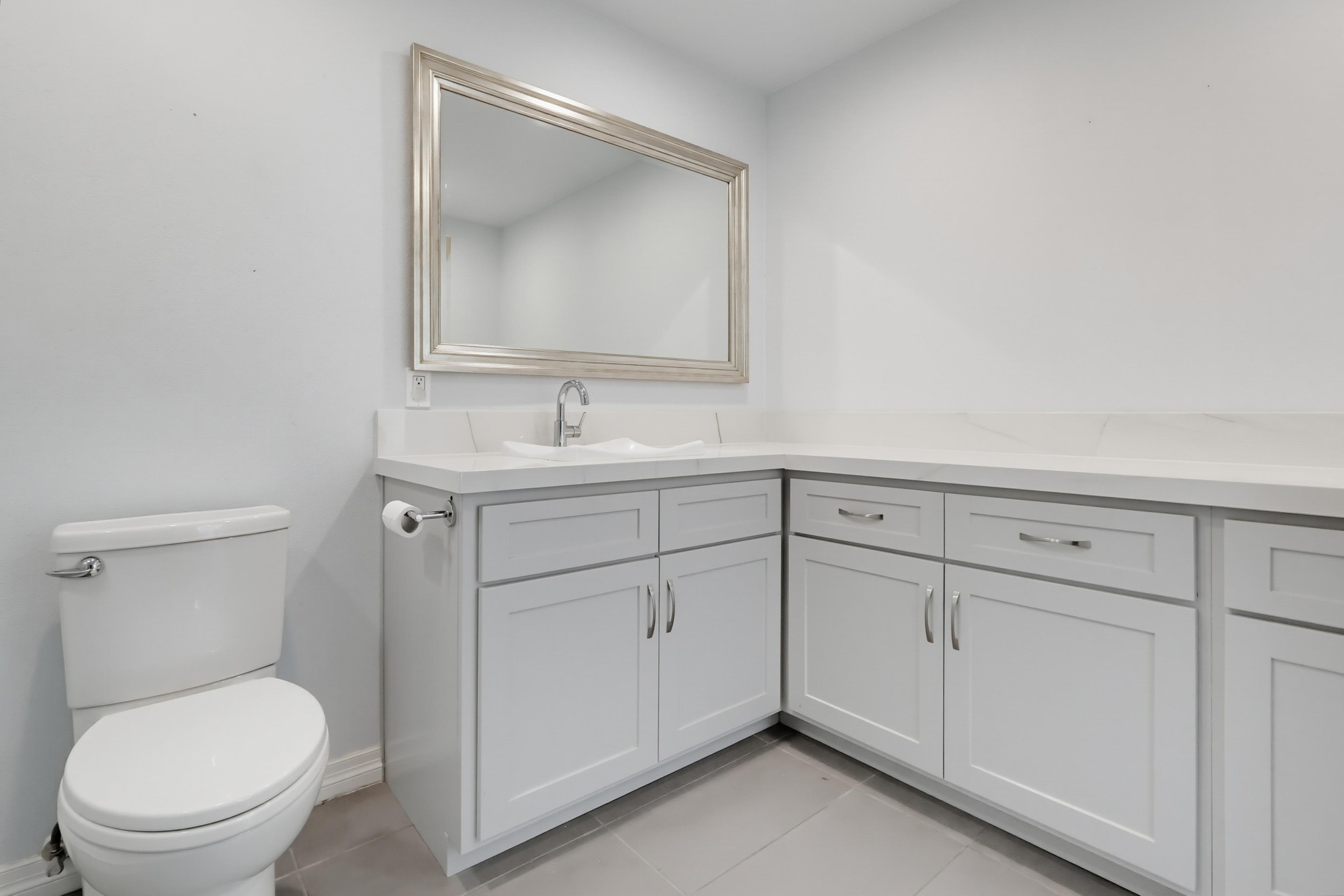 Virtual tour photo 31 of 60 for 3200 La Rotonda Dr Unit 205