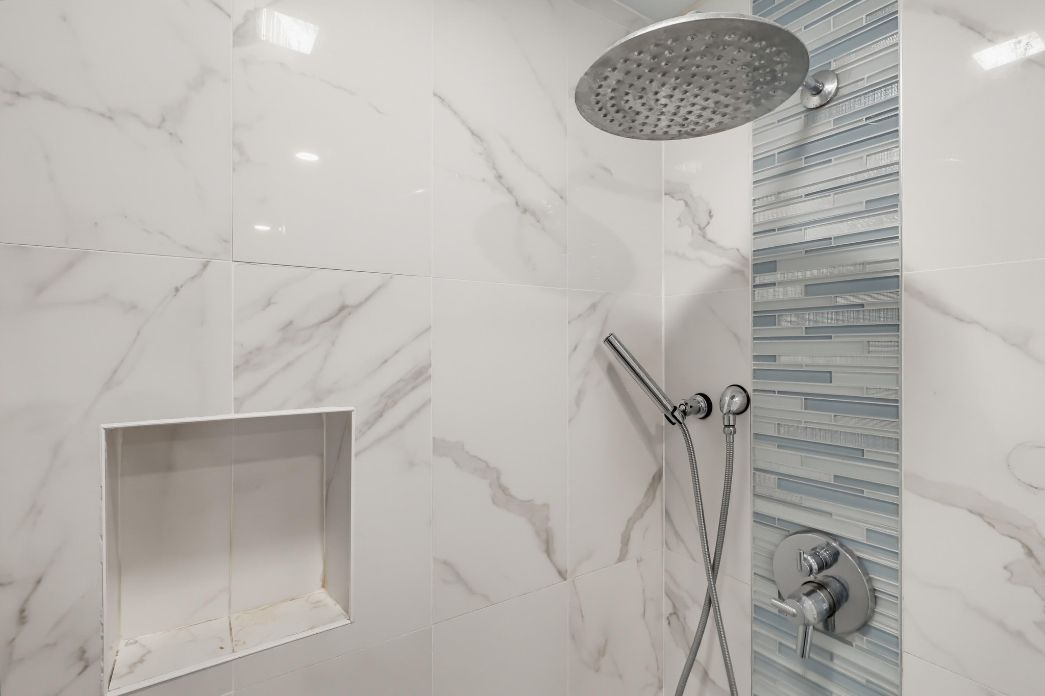 Virtual tour photo 33 of 60 for 3200 La Rotonda Dr Unit 205