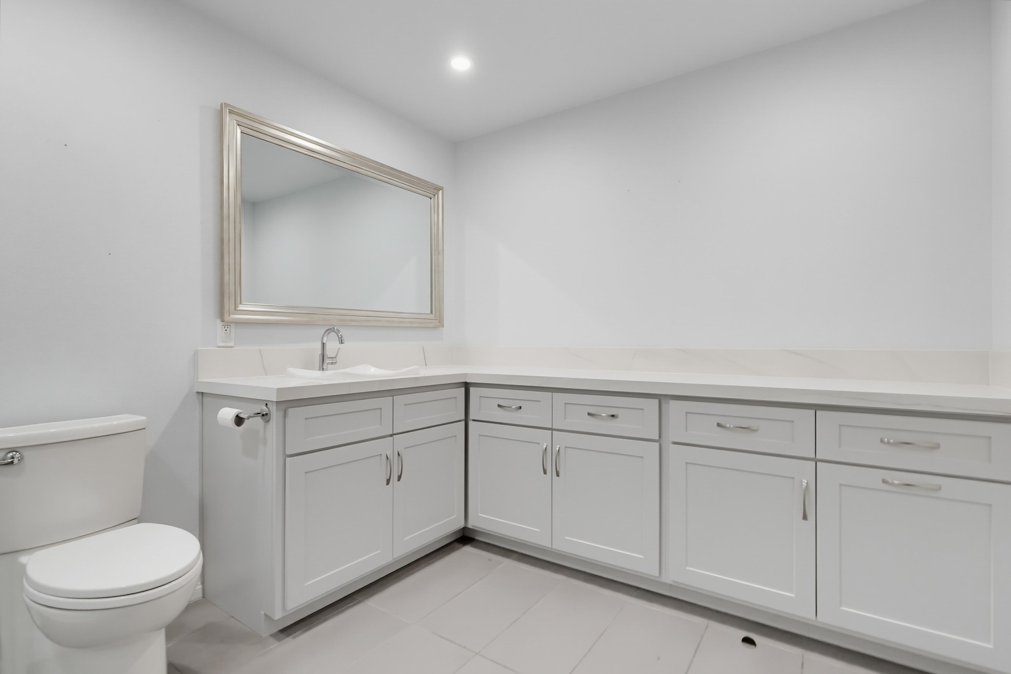 Virtual tour photo 34 of 60 for 3200 La Rotonda Dr Unit 205