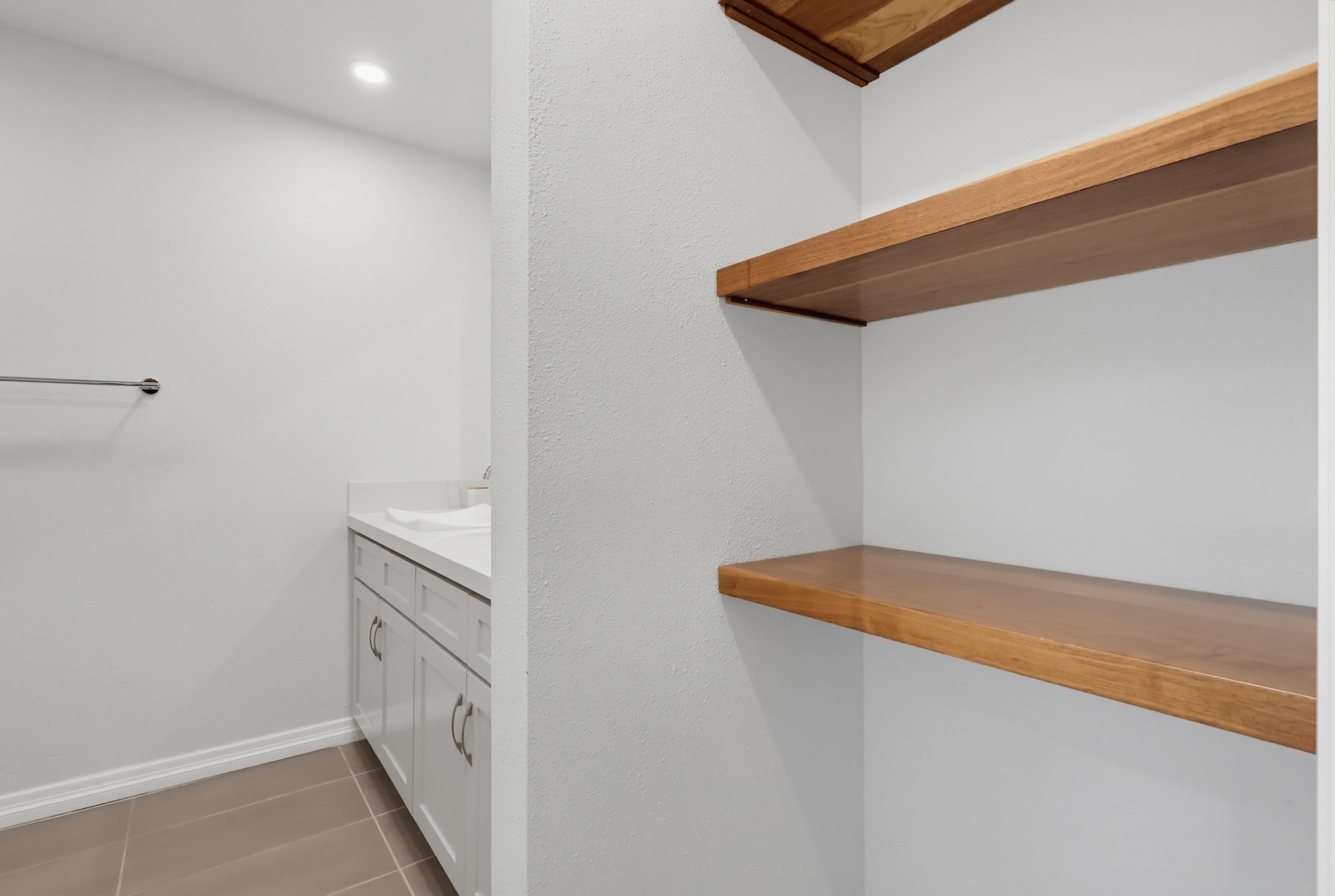 Virtual tour photo 35 of 60 for 3200 La Rotonda Dr Unit 205