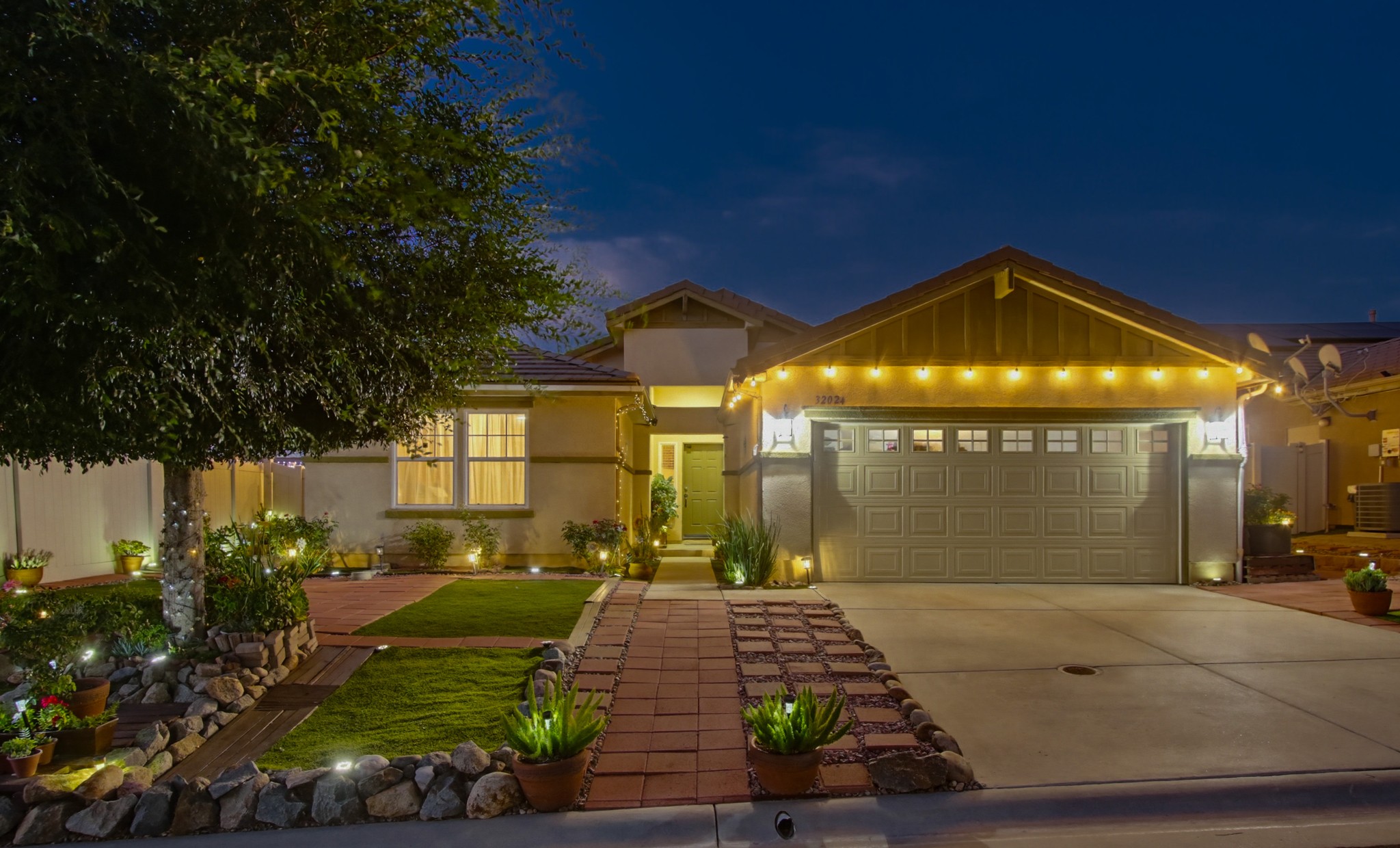 Virtual tour photo 3 of 100 for 32024 Evening Primrose Trail