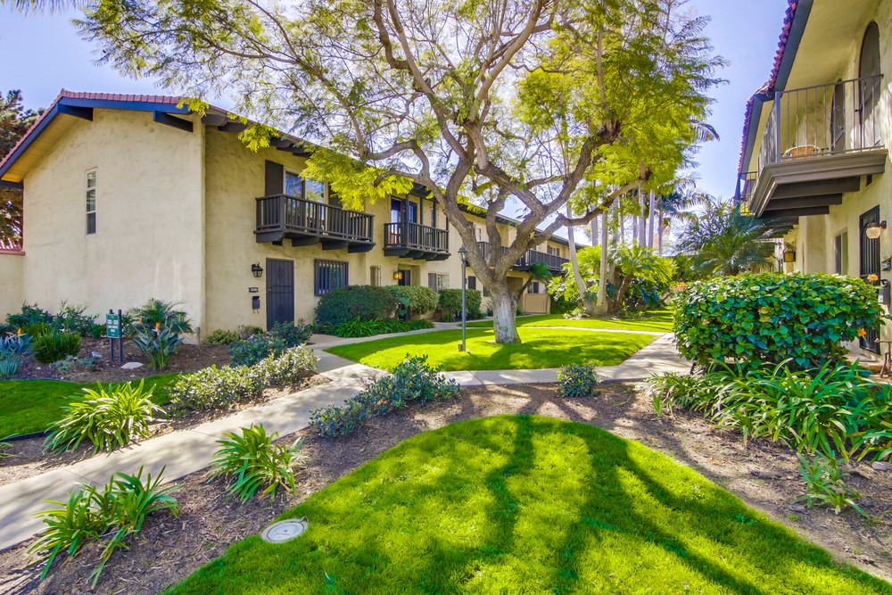Virtual tour photo 1 of 57 for 3204 Loma Riviera Dr