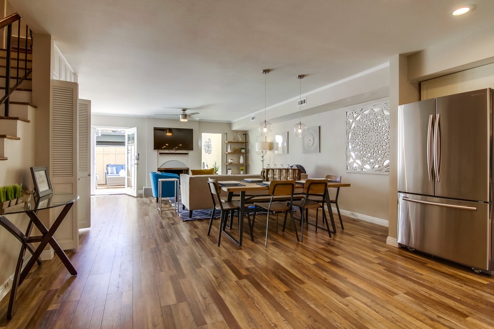 Virtual tour photo 19 of 57 for 3204 Loma Riviera Dr