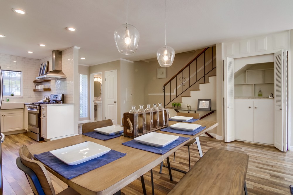 Virtual tour photo 24 of 57 for 3204 Loma Riviera Dr