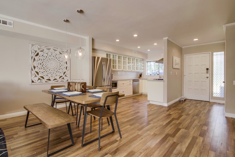 Virtual tour photo 25 of 57 for 3204 Loma Riviera Dr