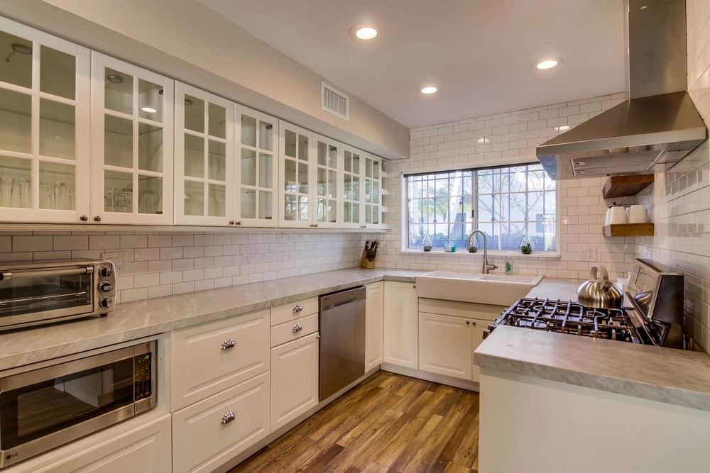 Virtual tour photo 28 of 57 for 3204 Loma Riviera Dr