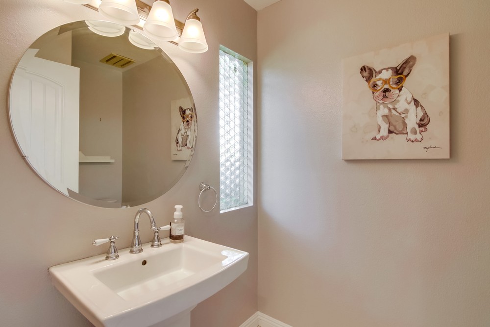 Virtual tour photo 32 of 57 for 3204 Loma Riviera Dr