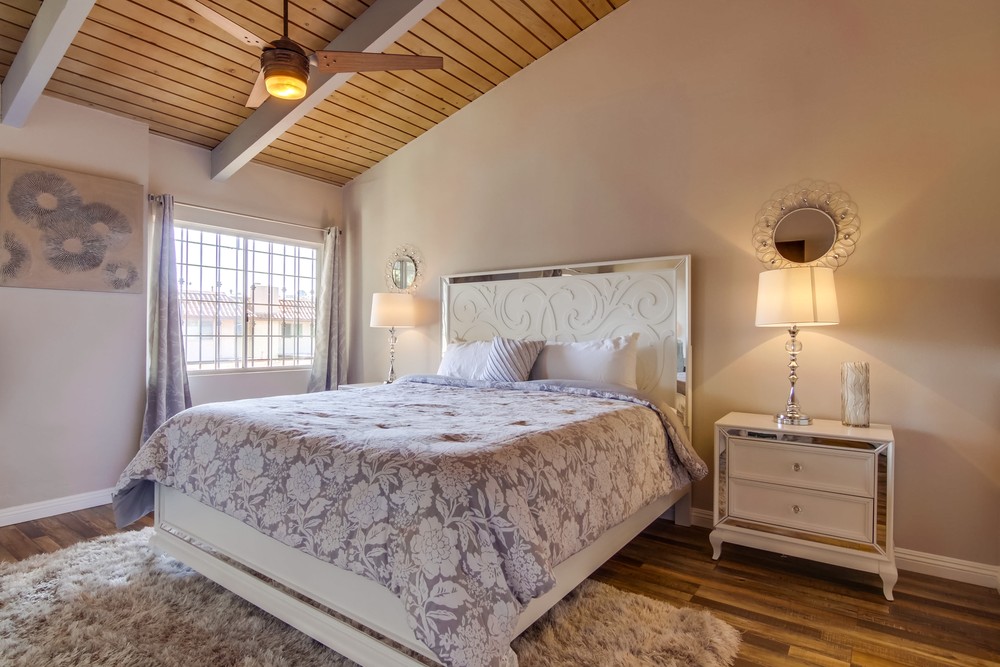 Virtual tour photo 37 of 57 for 3204 Loma Riviera Dr