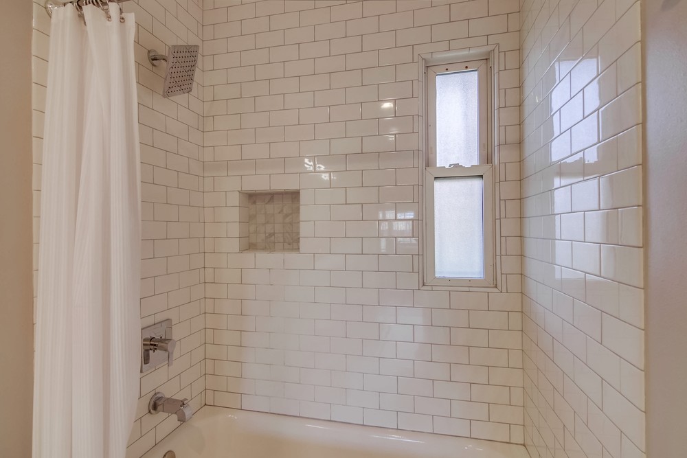 Virtual tour photo 43 of 57 for 3204 Loma Riviera Dr