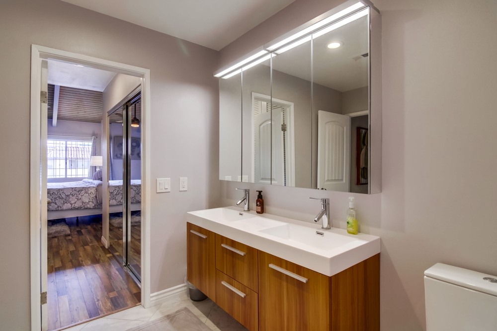 Virtual tour photo 44 of 57 for 3204 Loma Riviera Dr