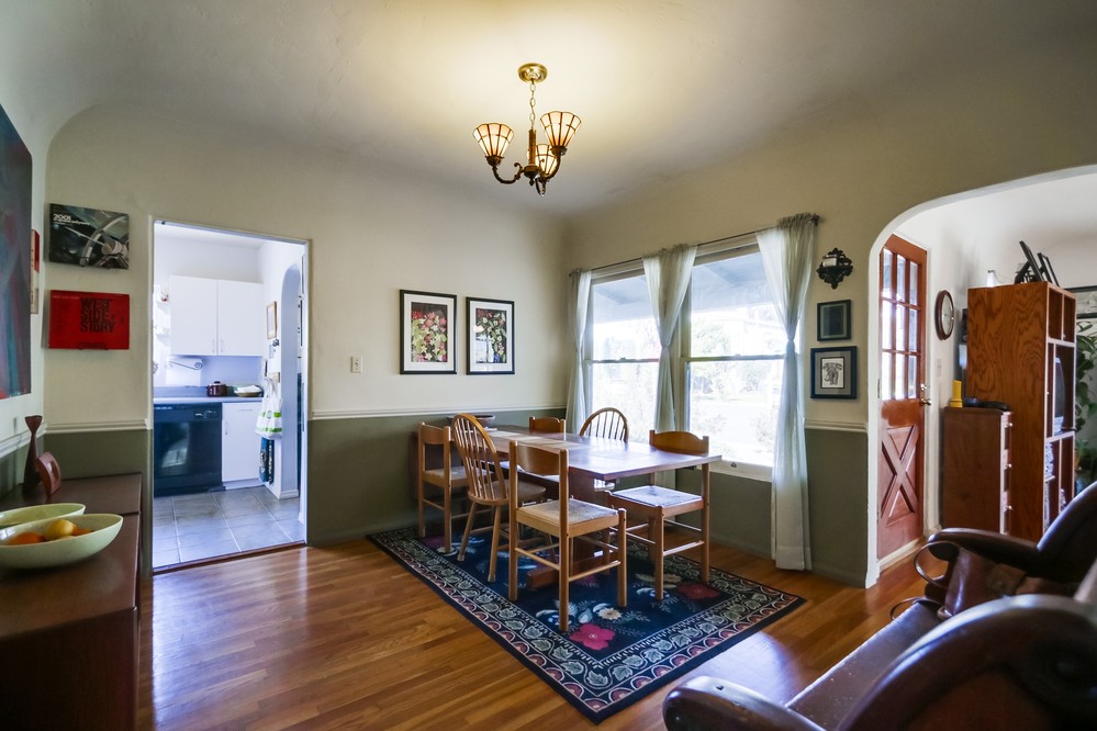 Virtual tour photo 16 of 60 for 3205 Hawthorn Street