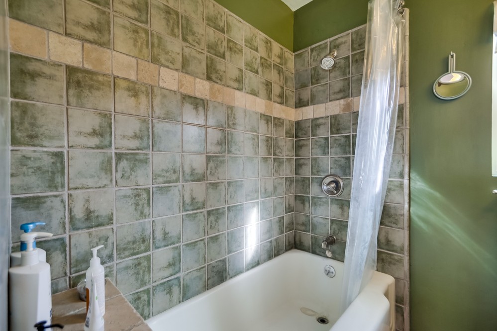 Virtual tour photo 29 of 60 for 3205 Hawthorn Street