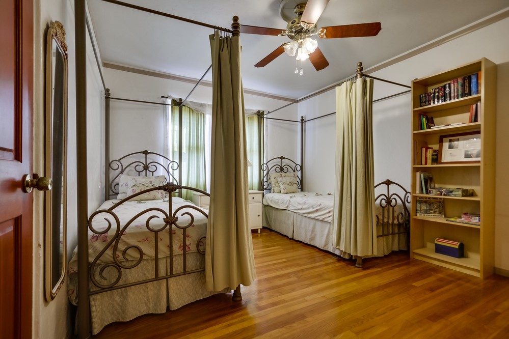 Virtual tour photo 37 of 60 for 3205 Hawthorn Street
