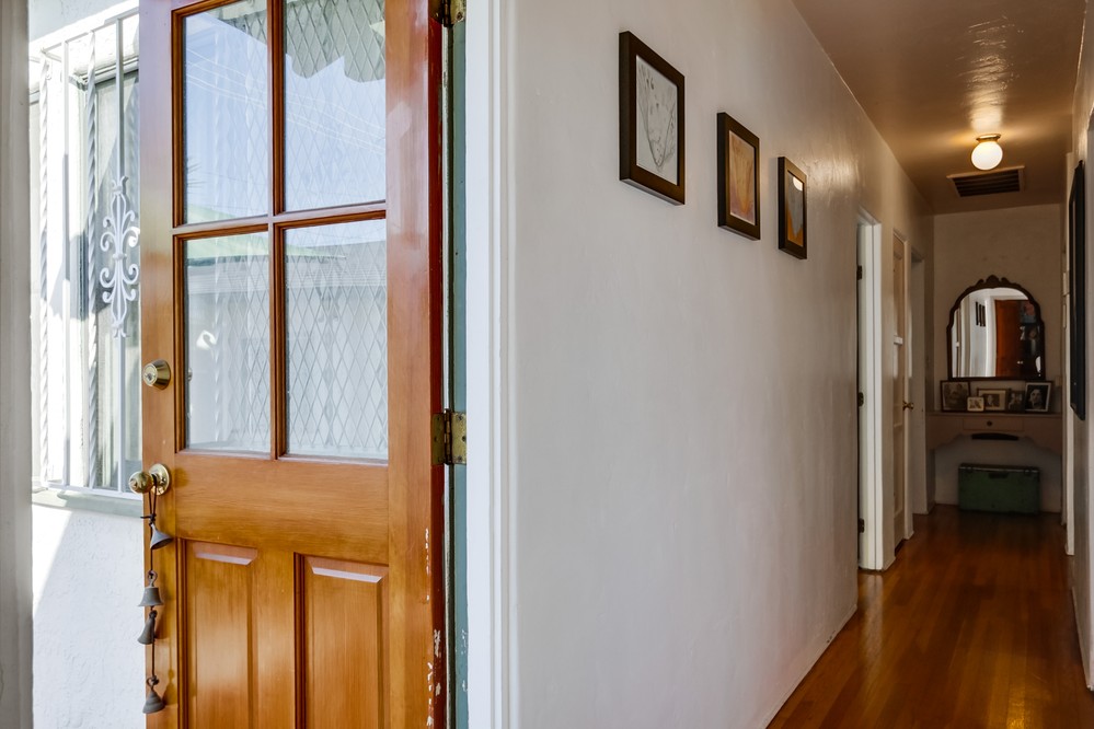 Virtual tour photo 42 of 60 for 3205 Hawthorn Street