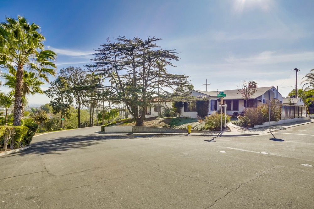 Virtual tour photo 57 of 60 for 3205 Hawthorn Street