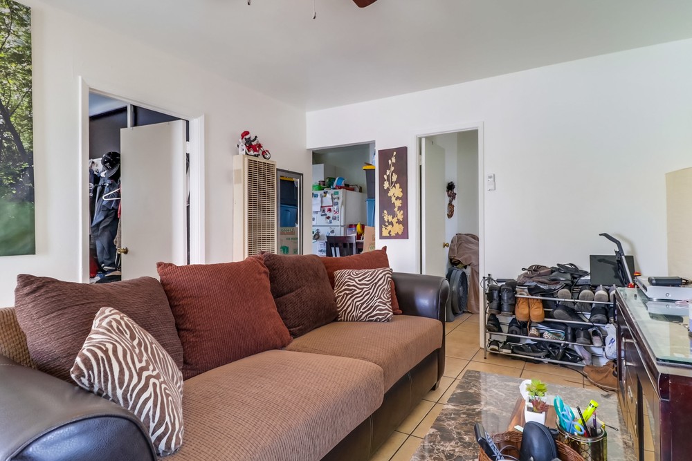 Virtual tour photo 9 of 45 for 3206-3208 van dyke ave