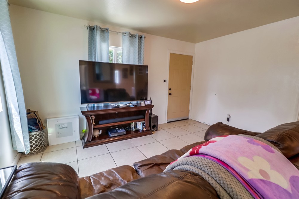 Virtual tour photo 24 of 45 for 3206-3208 van dyke ave