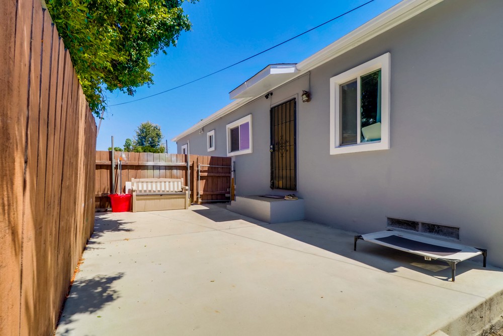 Virtual tour photo 44 of 45 for 3206-3208 van dyke ave