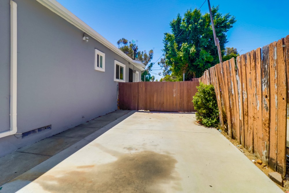 Virtual tour photo 46 of 45 for 3206-3208 van dyke ave