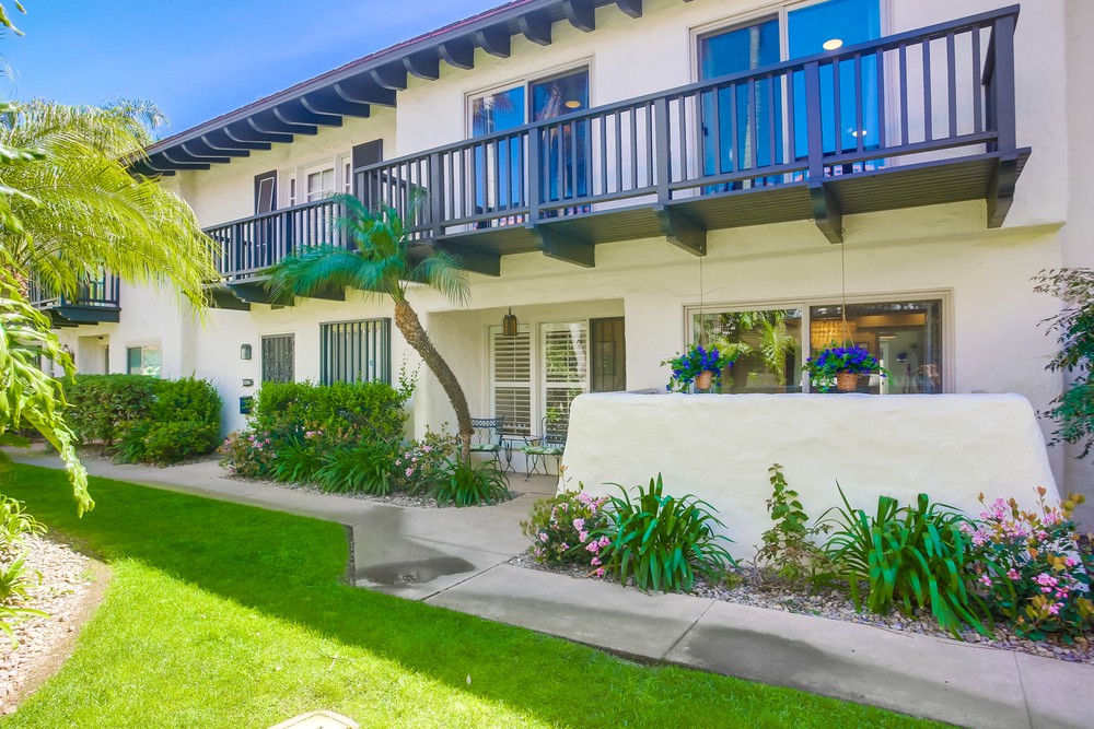 Virtual tour photo 6 of 56 for 3208 Loma Riviera Dr