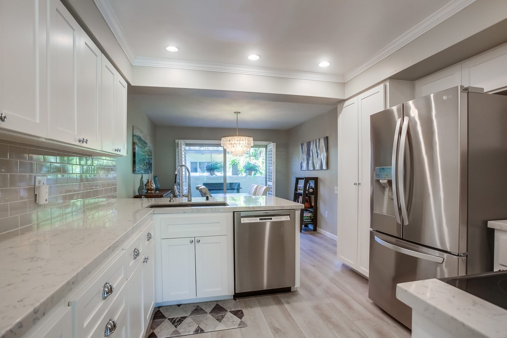 Virtual tour photo 17 of 56 for 3208 Loma Riviera Dr